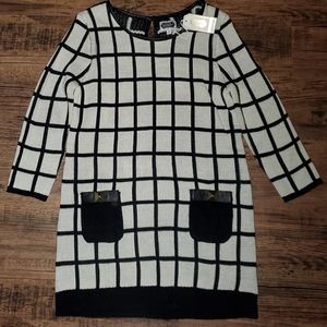 Mud Pie Black and White Tunic Sweater Size S Small